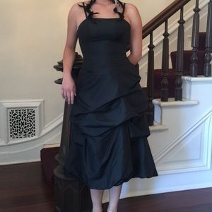 Da Vinci black cocktail dress